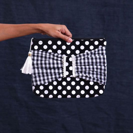 Bows And Pearls Pouch
