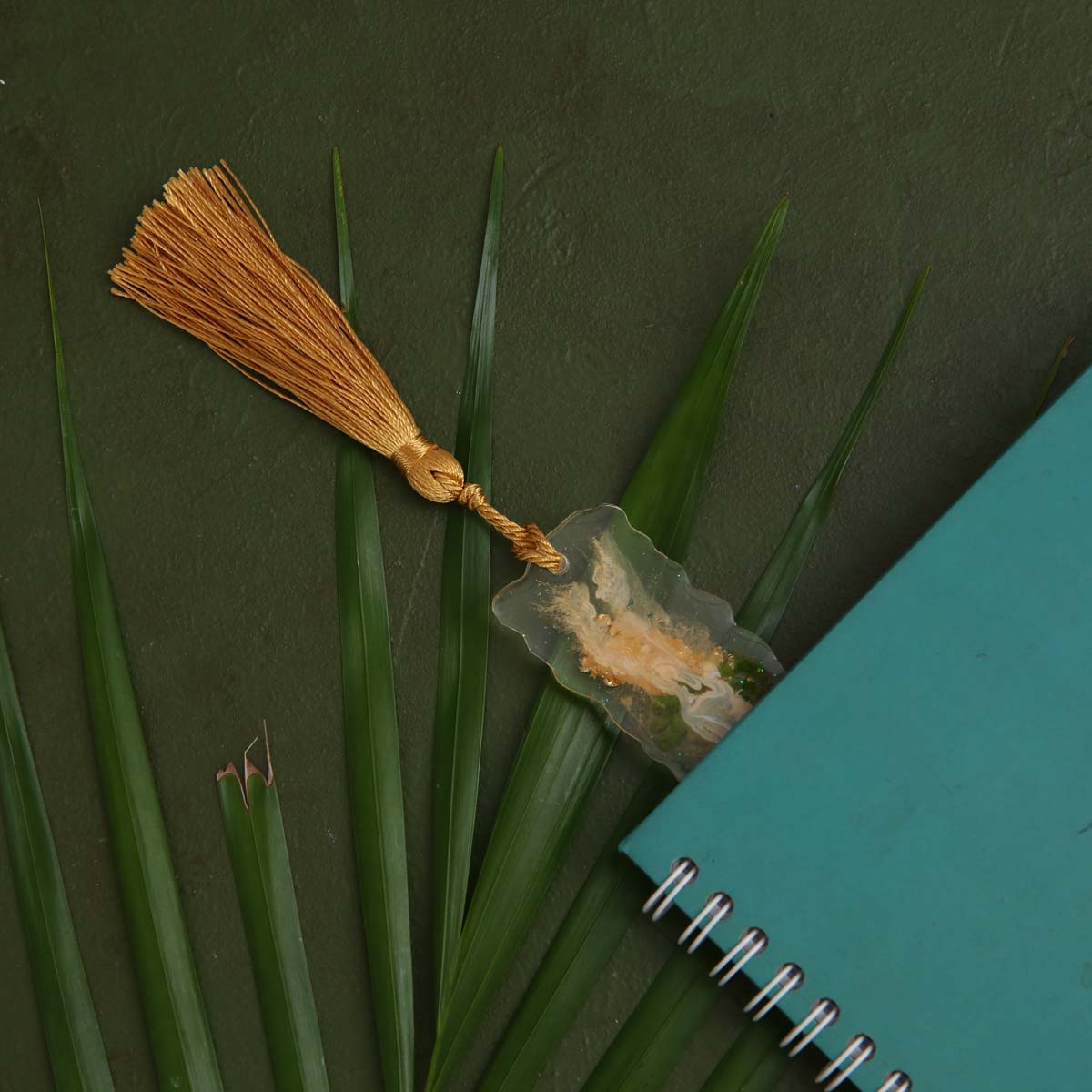 Curvy Floral Resin Bookmark