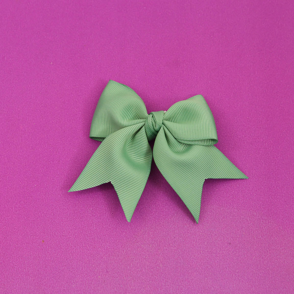 Lola Bow