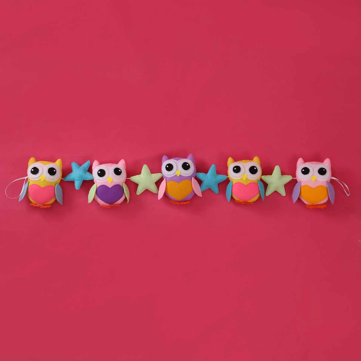 Tooting Owls Felt Garland