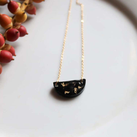 Onyx Flecks Necklace