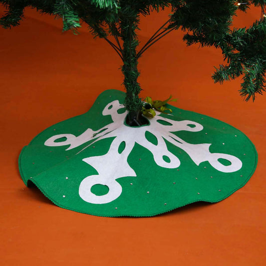 Green Snowflake Tree Skirt