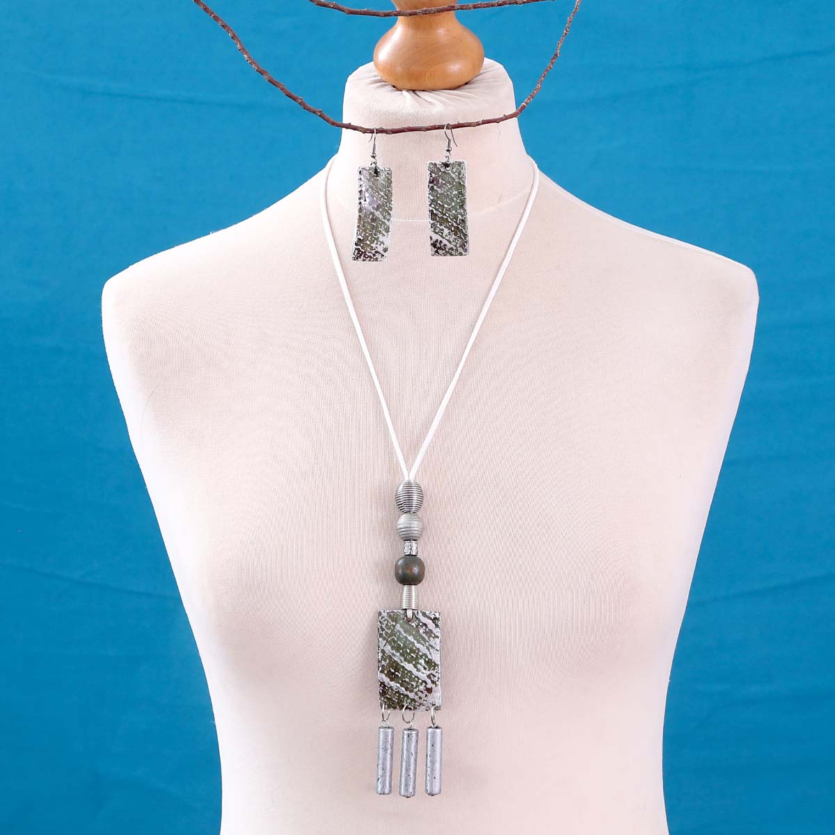 Dangling Mental Necklace & Earring Set