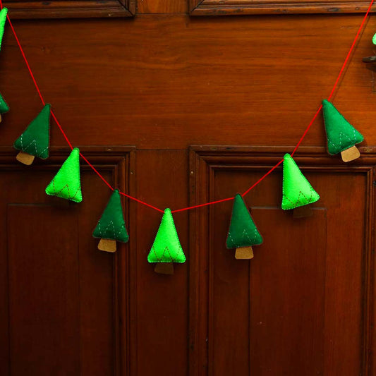 Christmas Tree Streamer