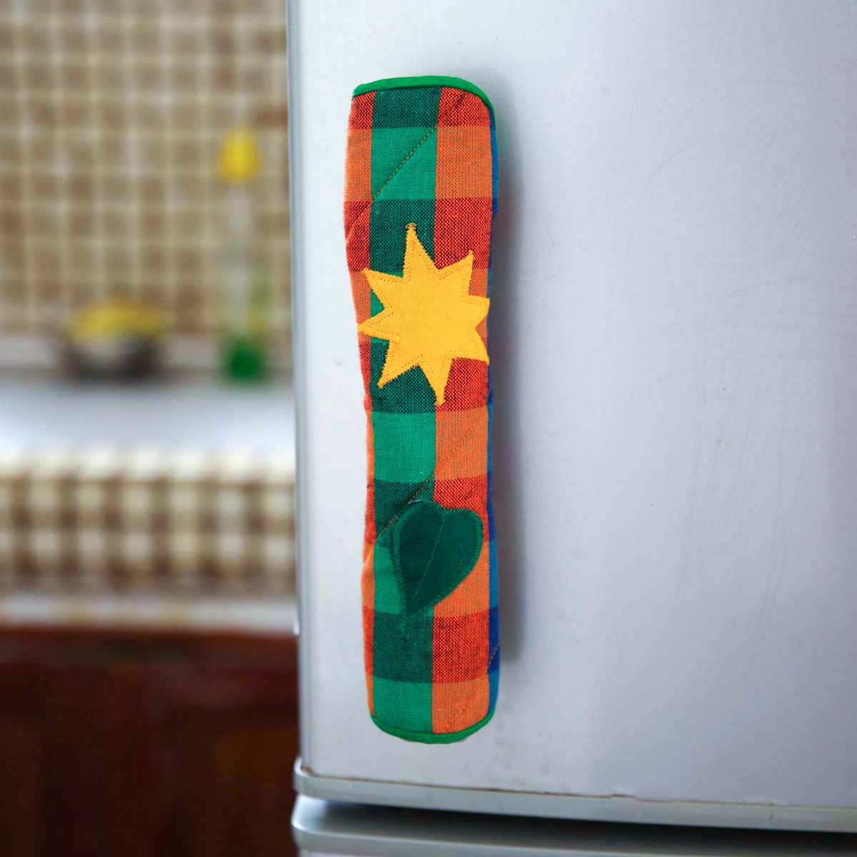 Green Handloom Avurudu Pot Holder