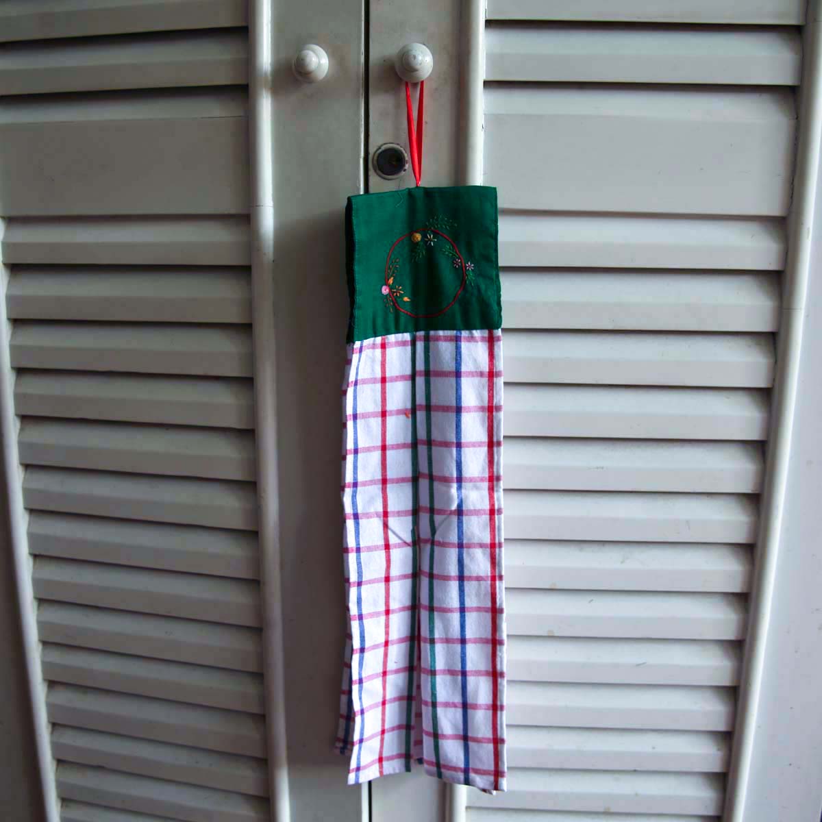 Green Avurudu Handloom Serviette