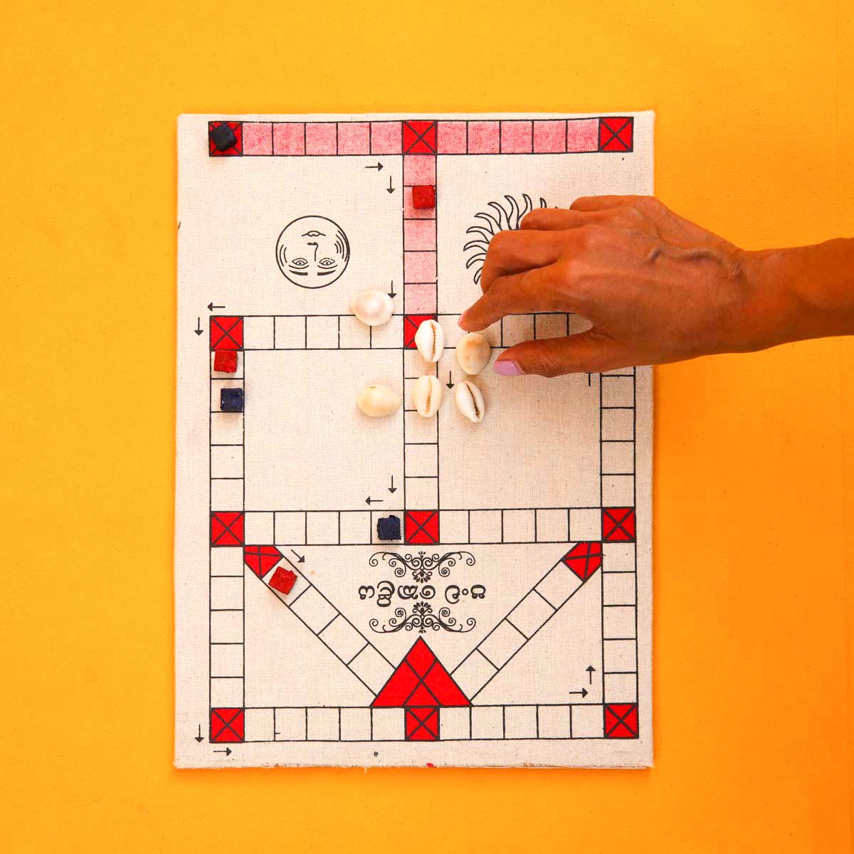 Avurudu Kreeda - Pancha Kelliya Board Game