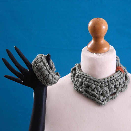 Spruce Necklace &amp; Bracelet Set