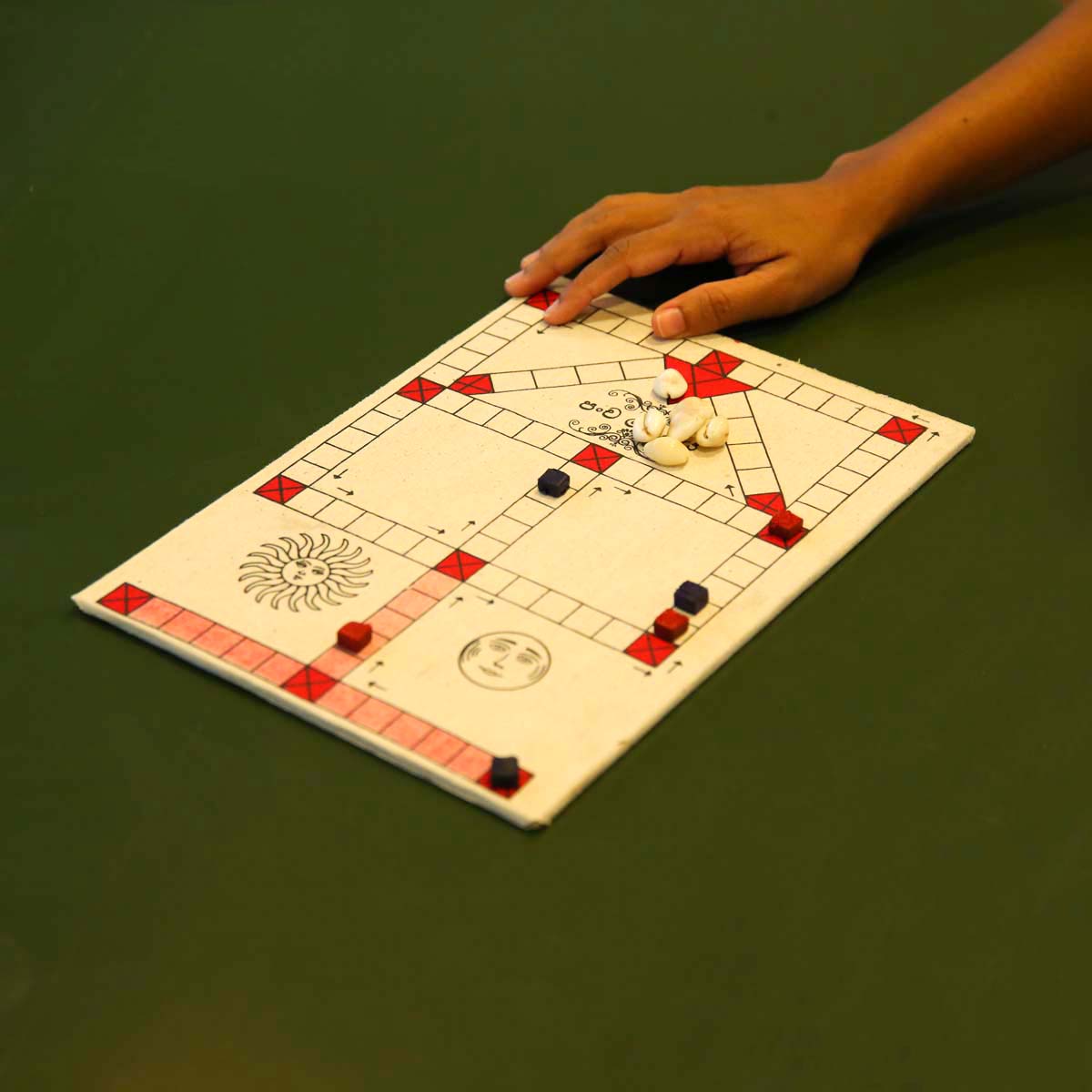 Avurudu Kreeda - Pancha Kelliya Board Game