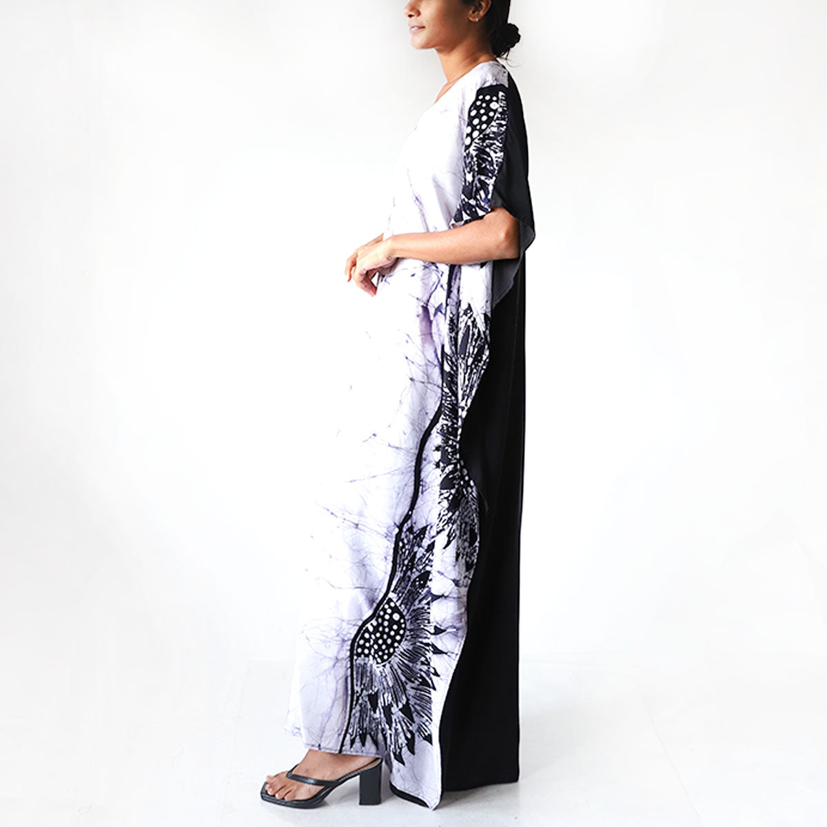 Monochrome Sunflower Batik Kaftan