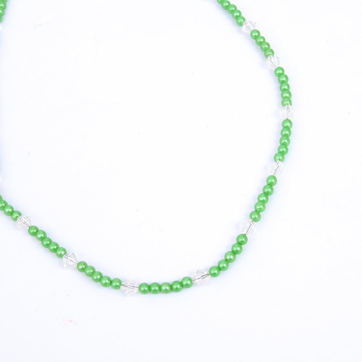 Elegant green beaded necklace
