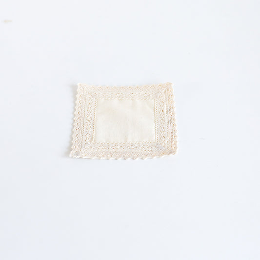 Classic Beeralu Edge Coaster