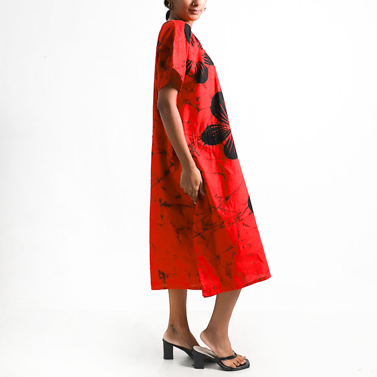 Red Araliya Batik Kaftan