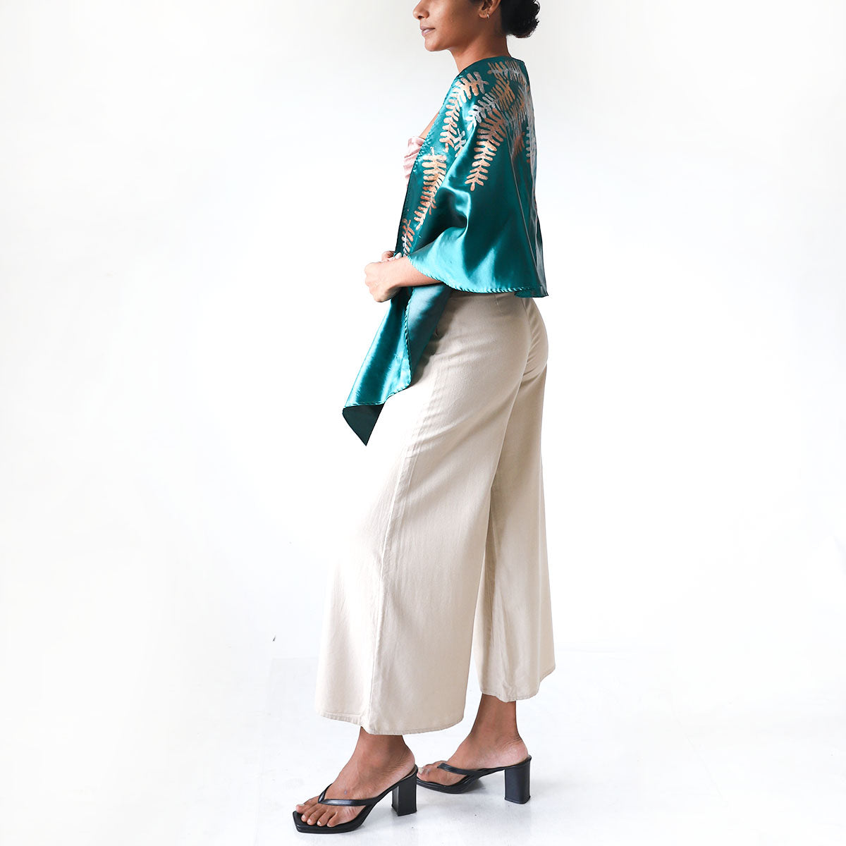 Emerald Glimmer Shawl