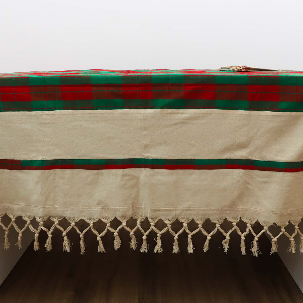Checkered Handloom Table Cloth Set