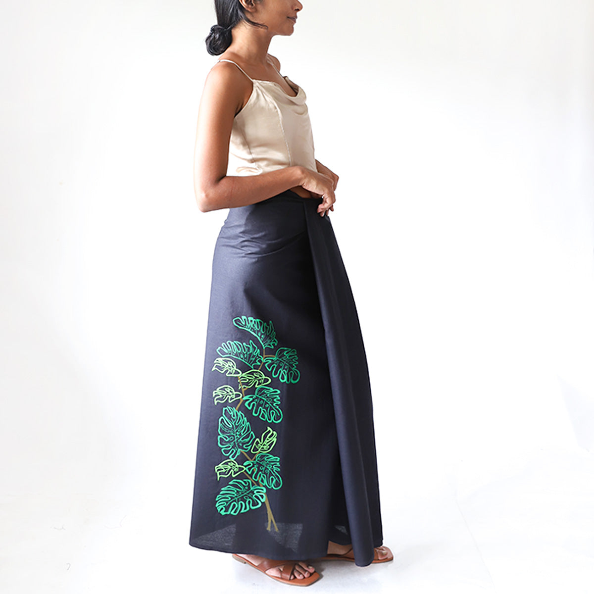 Monstera Muse Sarong